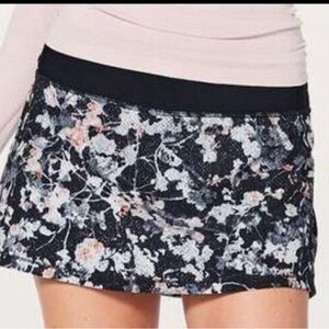 Lululemon Spring Bloom Floral Pace Rival Running / Tennis Skirt Skort Size 6